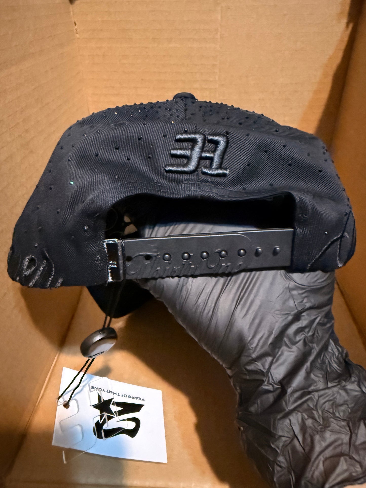 Thirthy One Hats Forever Crystal Black