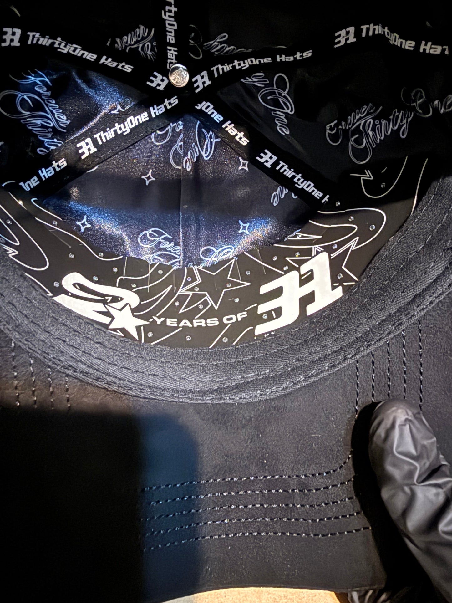 Thirthy One Hats Forever Crystal Black